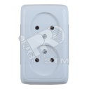Розетка двойная наружная с изоляционной пластиной белая (РА16-143)